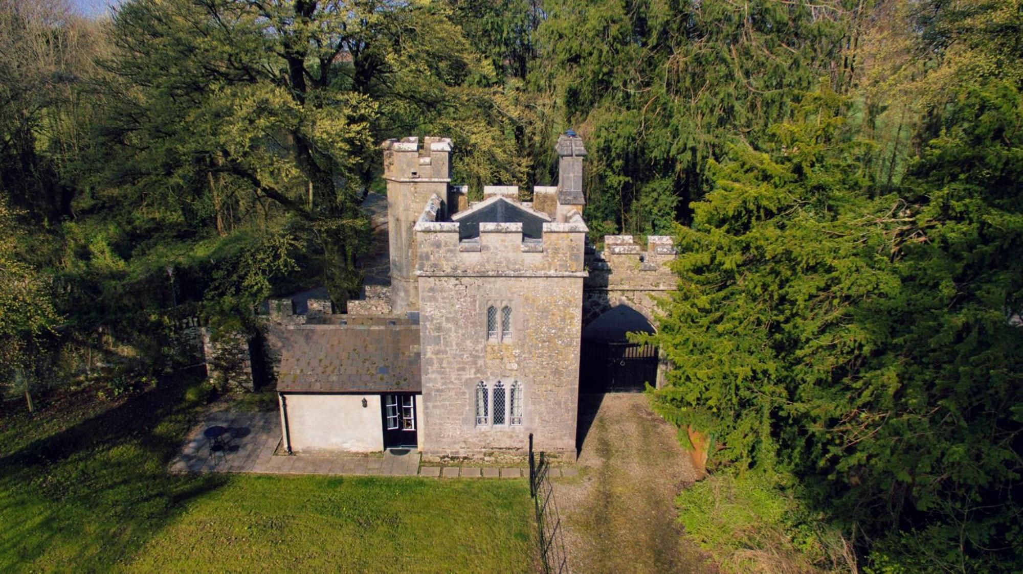 Anne'S Grove Miniature Castle Villa Castletownroche Eksteriør bilde